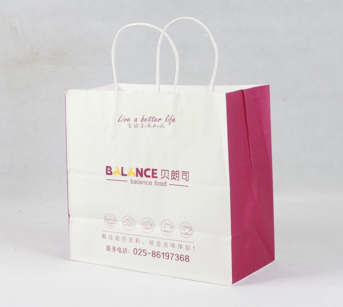 珠寶紙袋訂做慢慢轉(zhuǎn)型正方形底部的設計